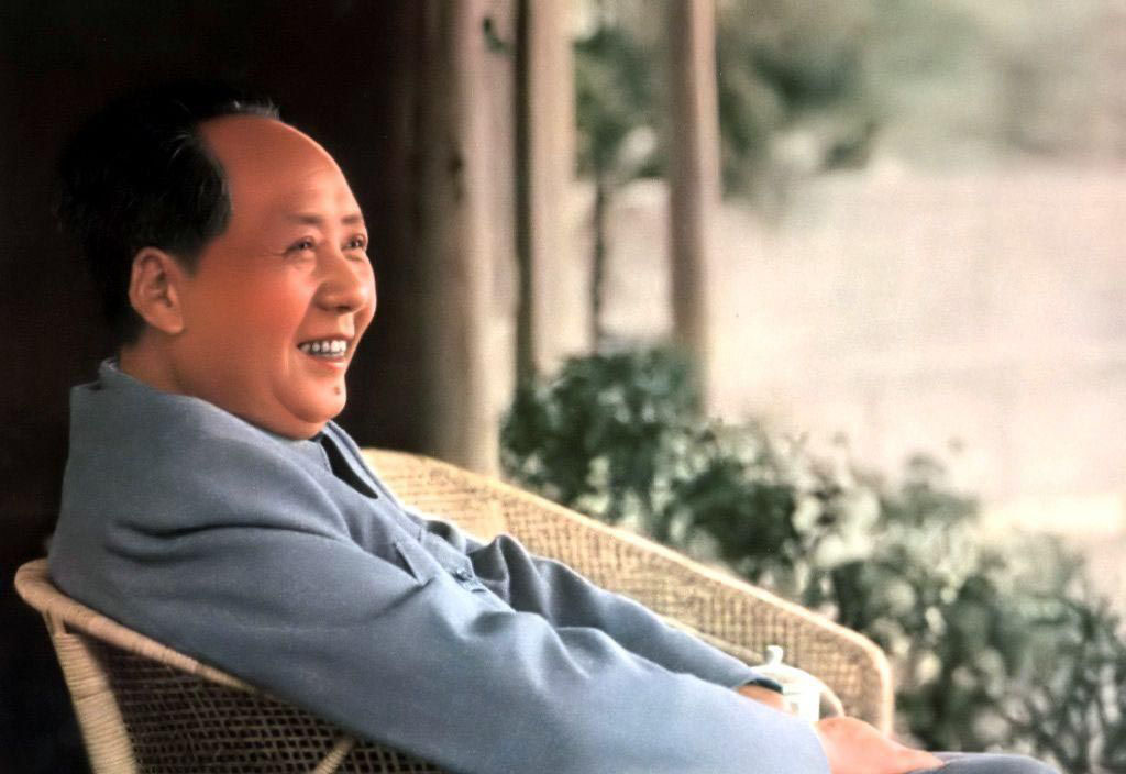 毛泽东同志(1893-1976)